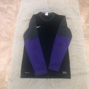 Nike Men's Black and Gray Long Sleeve Shirt with Purple Sleeves